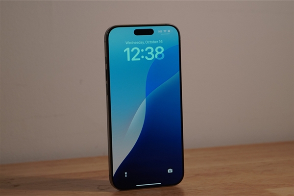 安卓版iPhone 17 Air已在路上：國內大廠集體跟進 發現不少問題