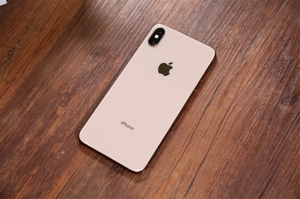 一代神機落幕！iPhone XS被蘋果列為“過時產(chǎn)品” 已被iOS 26拋棄