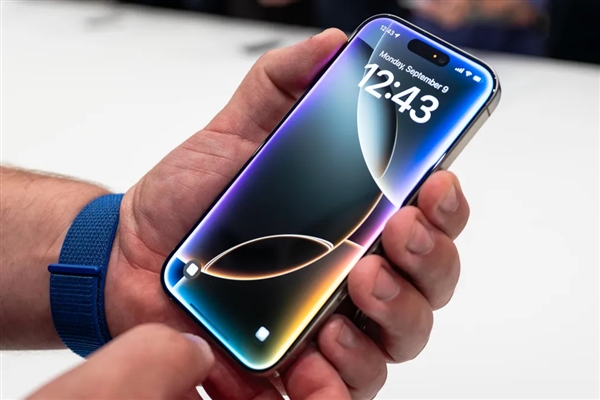 蘋(píng)果科技春晚倒計(jì)時(shí)三個(gè)月！iPhone 17系列來(lái)了：外觀/配置大變