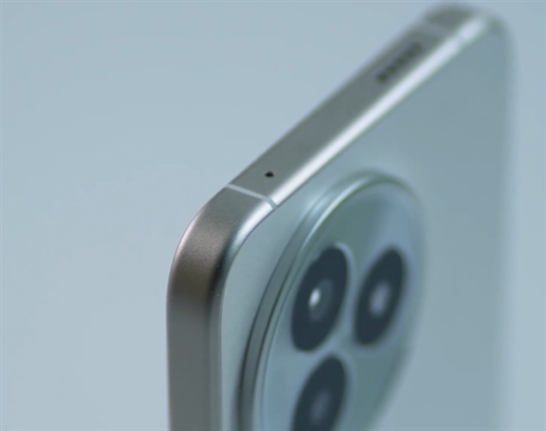 華為萬(wàn)元旗艦同款！REDMI K80至尊版塞入兩顆1115同軸對(duì)稱雙揚(yáng)