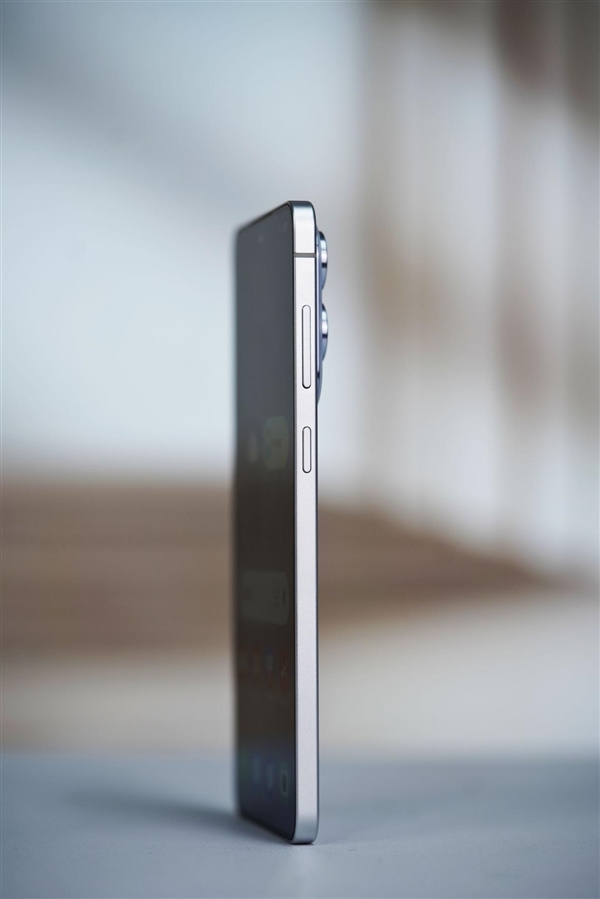 三星蘋果全面同步！Galaxy S26+被砍：超薄Edge取而代之